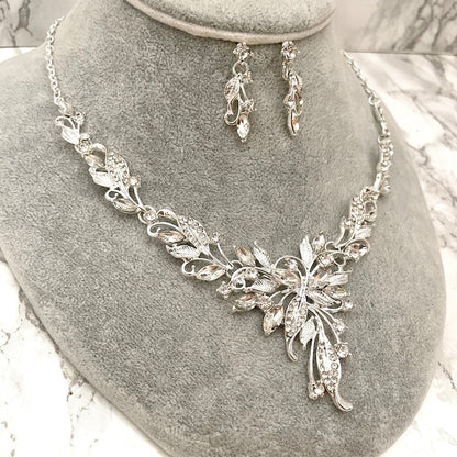 vif silver ビジューブライダルネックレス&ピアスset 【結婚式 アクセサリーセット】