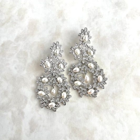 【ピアス・イヤリング】Anne パールブライダルピアス 【結婚式 ピアス イヤリング】