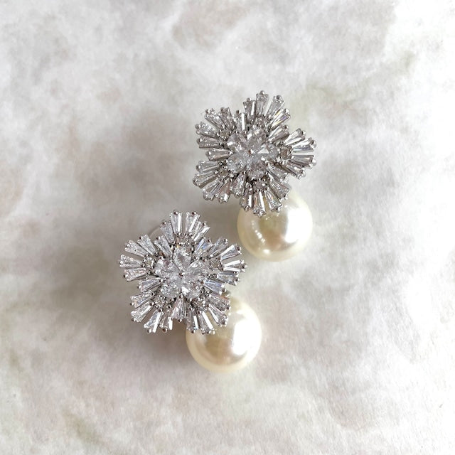 【ピアス・イヤリング】flocon ジルコニアブライダルピアス 【結婚式 ピアス イヤリング】