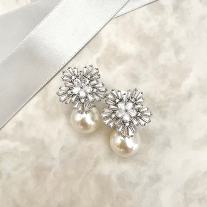 【ピアス・イヤリング】flocon ジルコニアブライダルピアス 【結婚式 ピアス イヤリング】