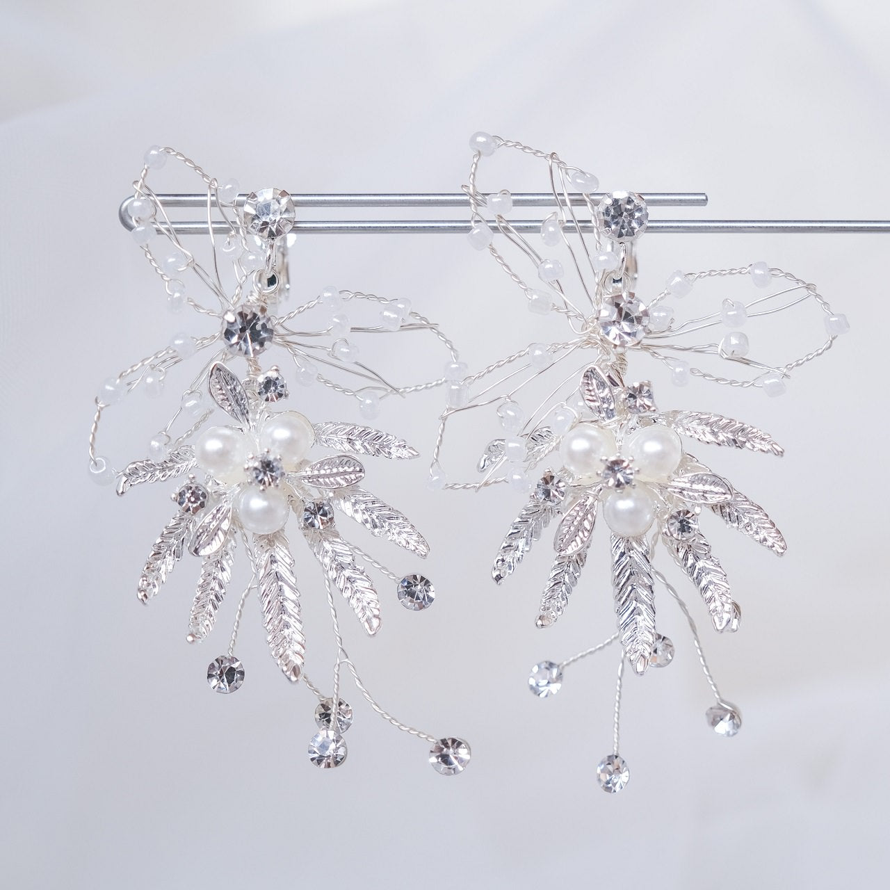 【イヤリング】ブライダルイヤリング 小枝イヤリング パール ビジュー シルバー p18 【結婚式 ピアス イヤリング】