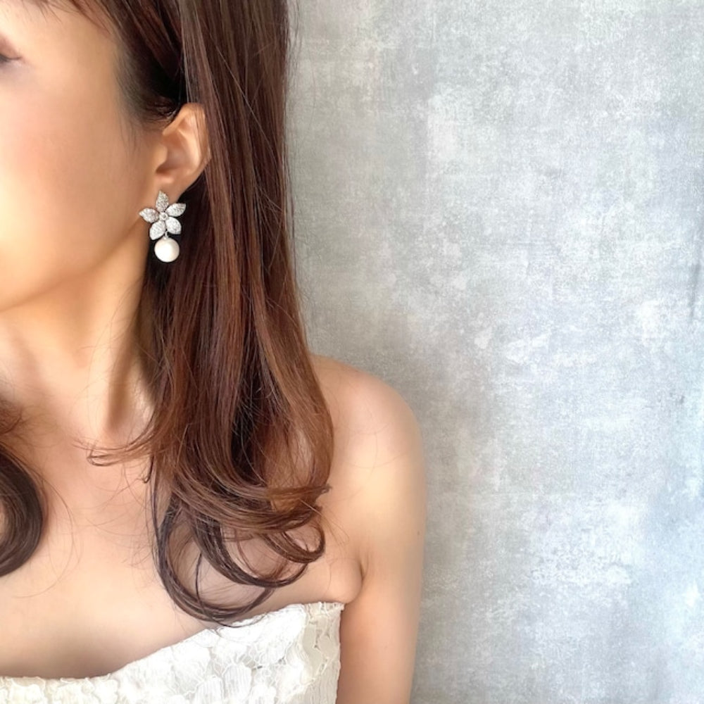 【ピアス・イヤリング】porte ジルコニアフラワーパールピアス 【結婚式 ピアス イヤリング】
