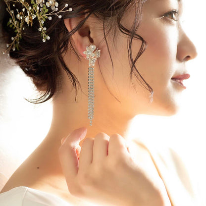 【ピアス】ブライダルピアス ラインストーン タッセルピアス ウェディングピアス p30 【結婚式 ピアス イヤリング】