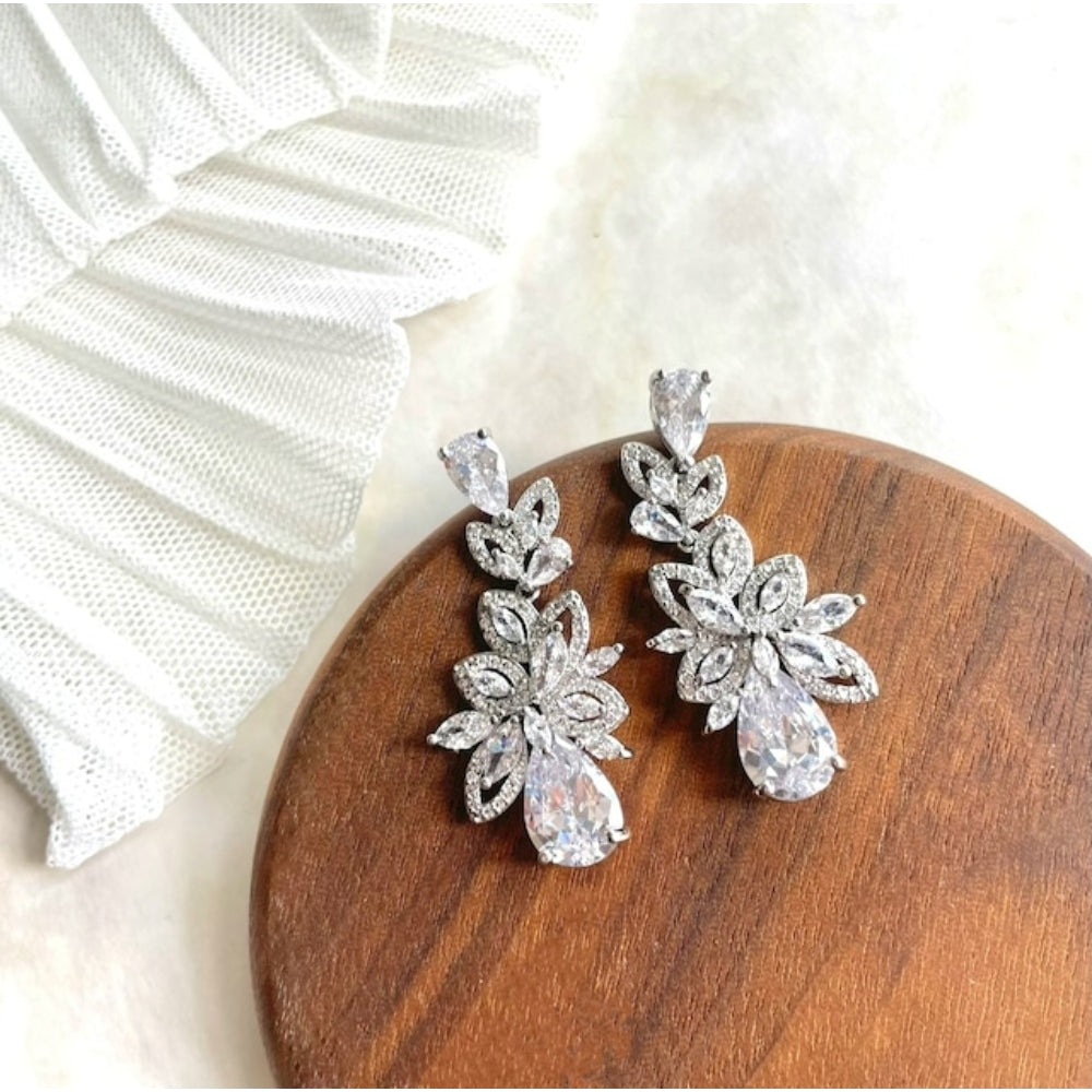 【ピアス・イヤリング】miroir ジルコニアブライダルピアス 【結婚式 ピアス イヤリング】
