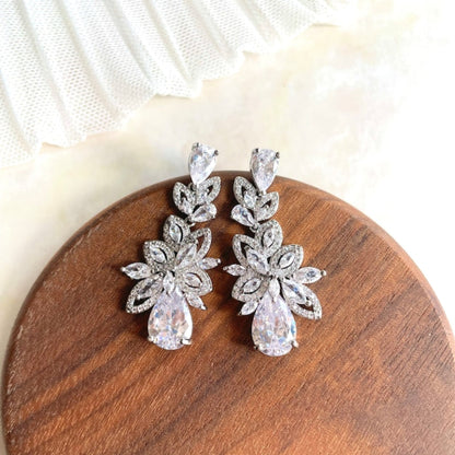 【ピアス・イヤリング】miroir ジルコニアブライダルピアス 【結婚式 ピアス イヤリング】
