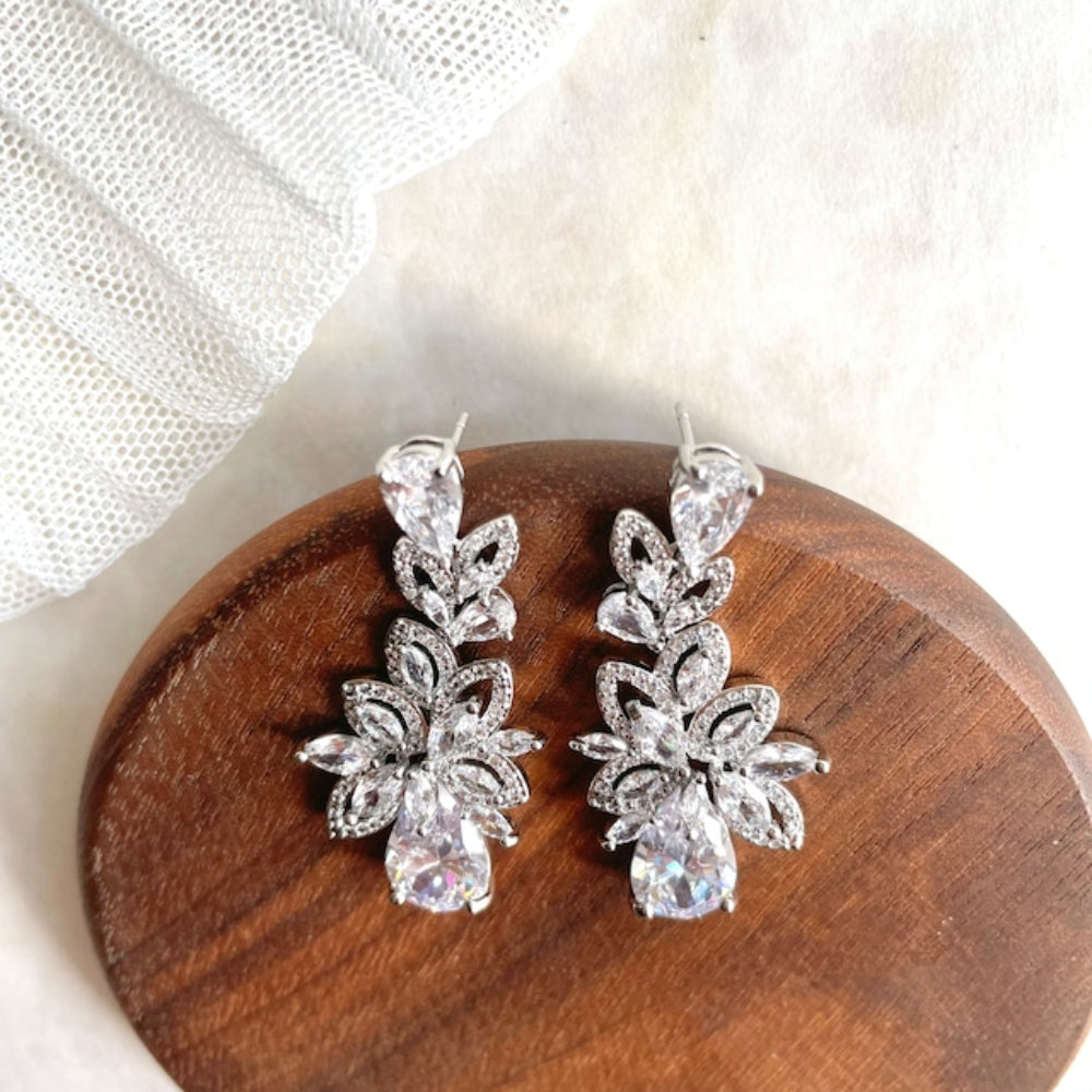【ピアス・イヤリング】miroir ジルコニアブライダルピアス 【結婚式 ピアス イヤリング】