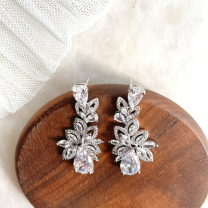 【ピアス・イヤリング】miroir ジルコニアブライダルピアス 【結婚式 ピアス イヤリング】