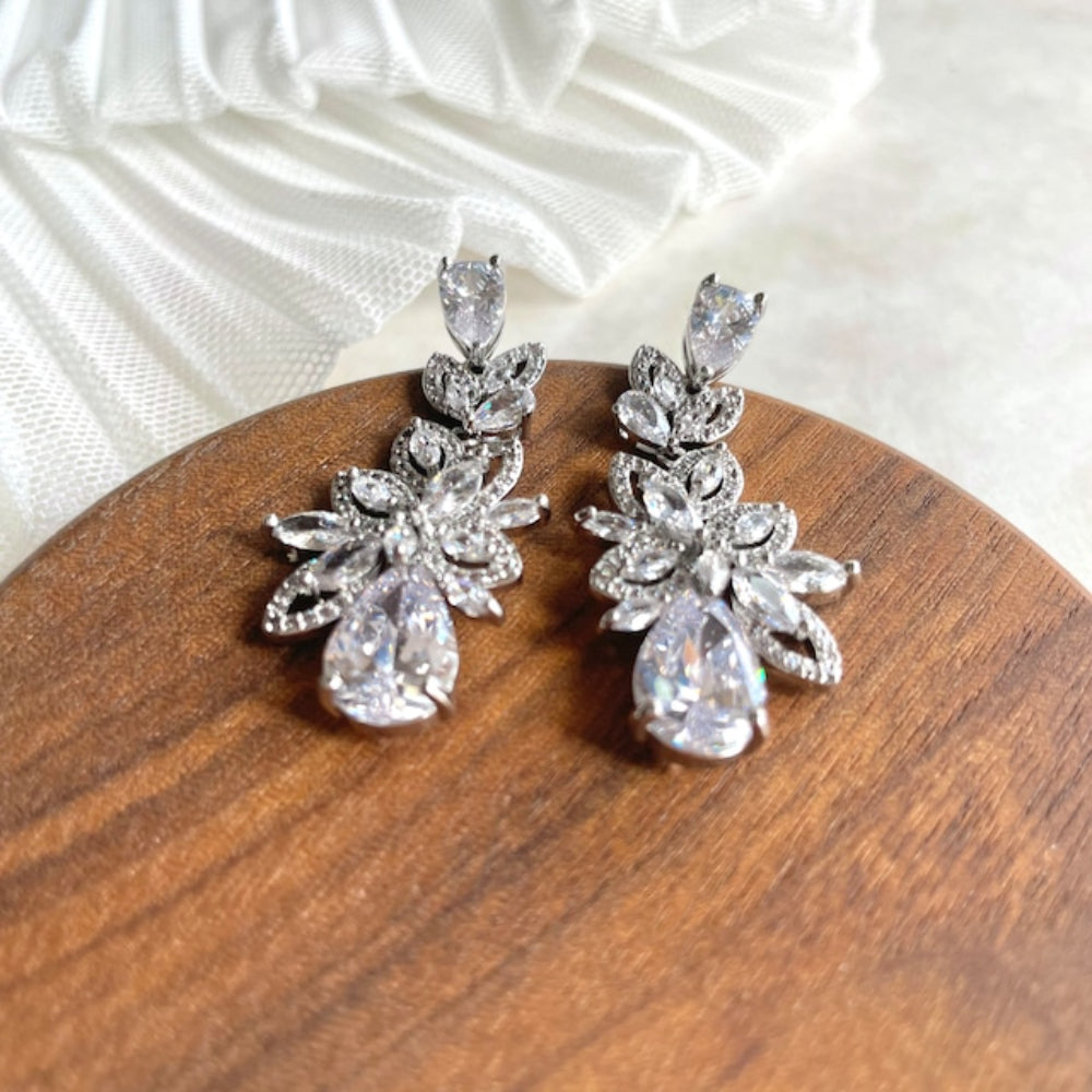 【ピアス・イヤリング】miroir ジルコニアブライダルピアス 【結婚式 ピアス イヤリング】