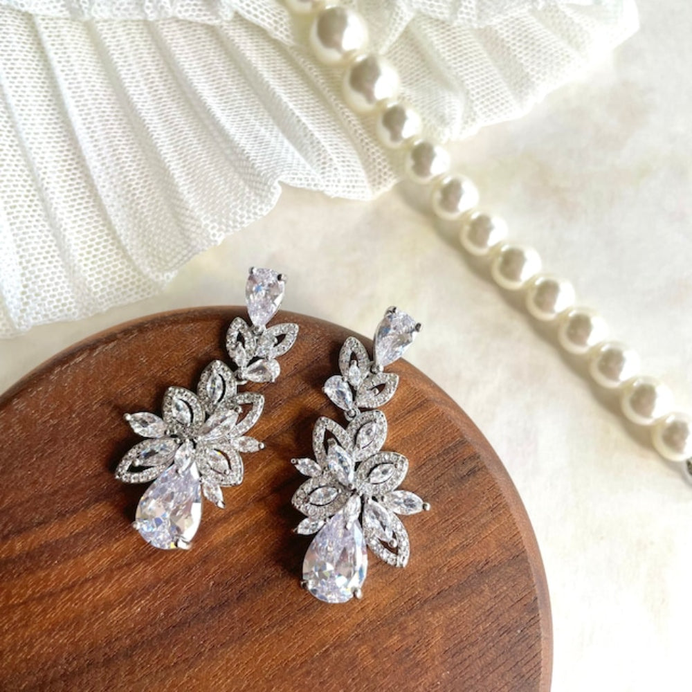 【ピアス・イヤリング】miroir ジルコニアブライダルピアス 【結婚式 ピアス イヤリング】