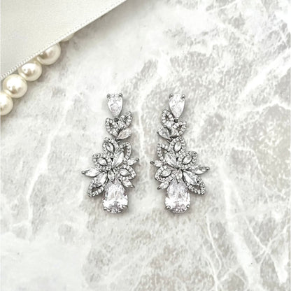 【ピアス・イヤリング】miroir ジルコニアブライダルピアス 【結婚式 ピアス イヤリング】