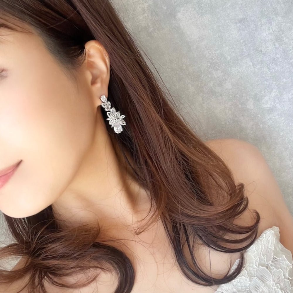 【ピアス・イヤリング】miroir ジルコニアブライダルピアス 【結婚式 ピアス イヤリング】