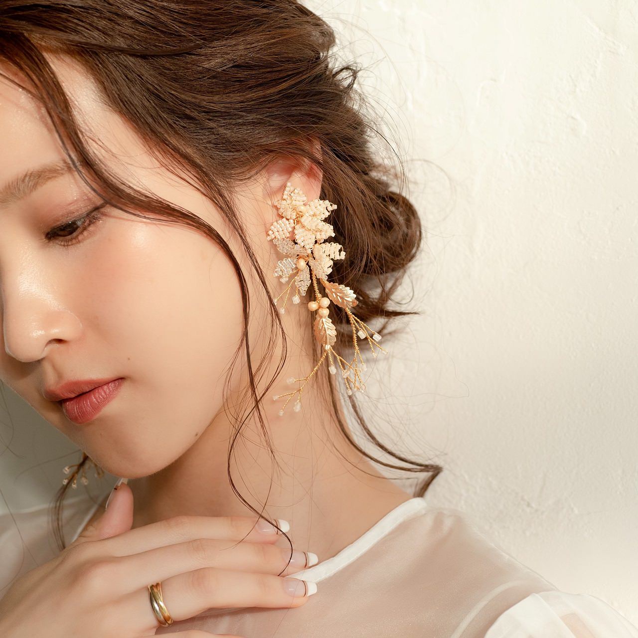 【イヤリング】ブライダルイヤリング 小枝イヤリング ビーズ ゴールド p27 【結婚式 ピアス イヤリング】