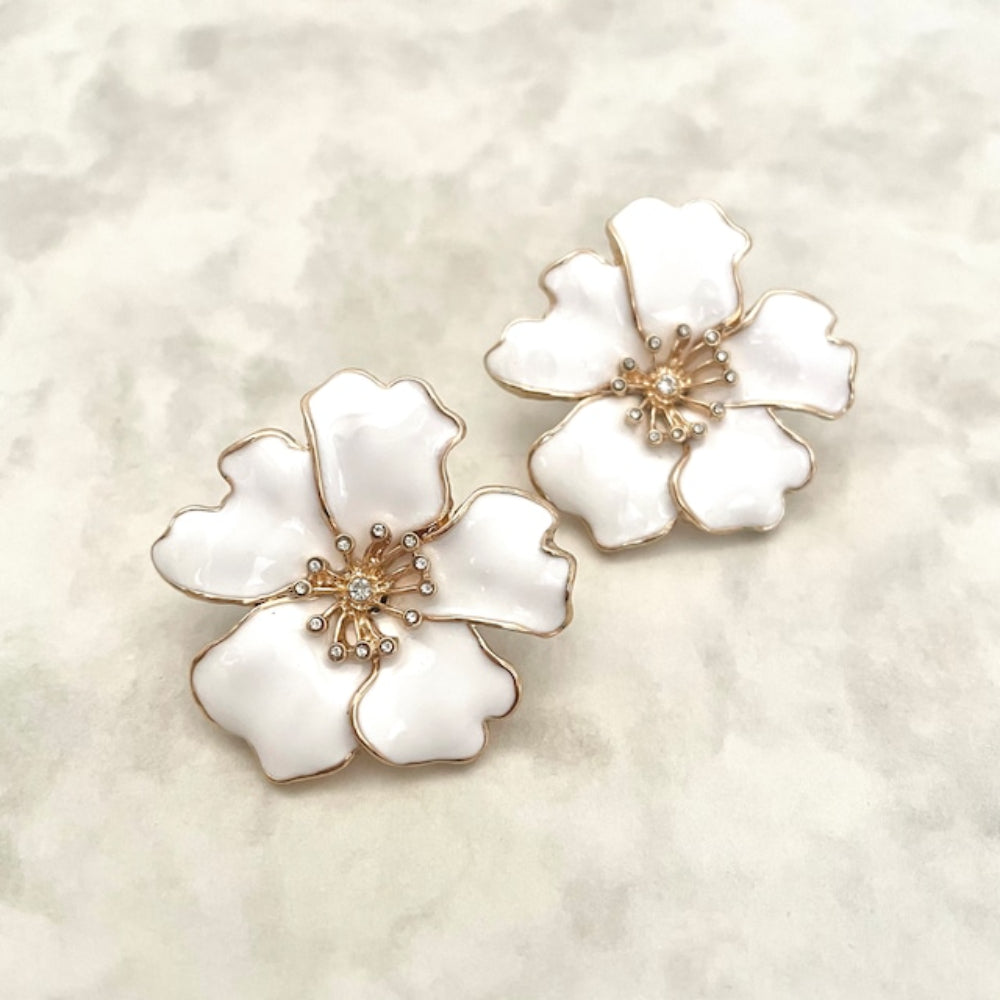 【ピアス・イヤリング】emu ゴールドフラワーピアス 【結婚式 ピアス イヤリング】