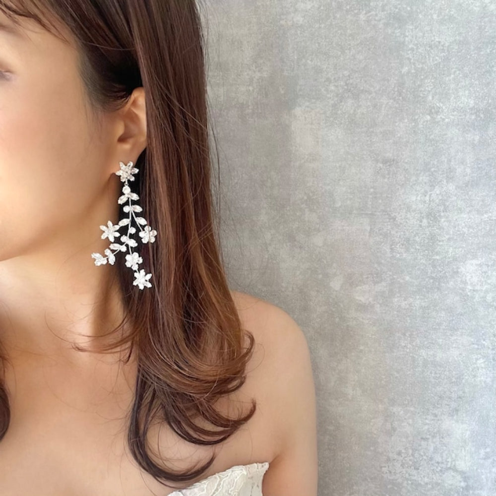 【ピアス・イヤリング】astre ジルコニアブライダルピアス 【結婚式 ピアス イヤリング】