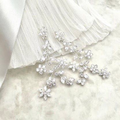【ピアス・イヤリング】astre ジルコニアブライダルピアス 【結婚式 ピアス イヤリング】
