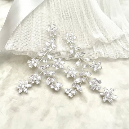 【ピアス・イヤリング】astre ジルコニアブライダルピアス 【結婚式 ピアス イヤリング】