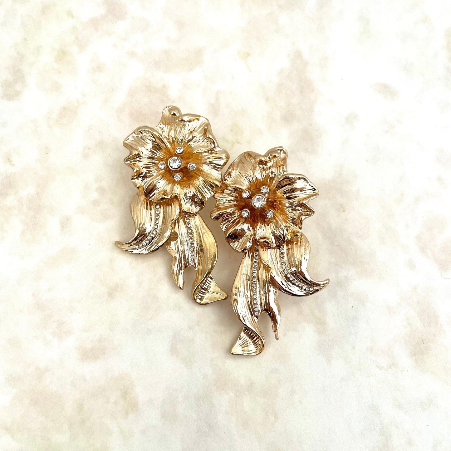 rinda フラワーゴールドブライダルピアス【結婚式 ピアス イヤリング】