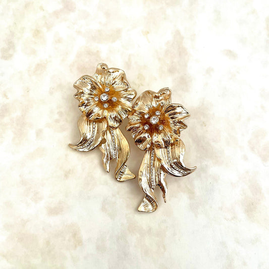 rinda フラワーゴールドブライダルピアス【結婚式 ピアス イヤリング】
