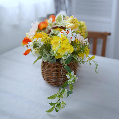 イエローオレンジのバスケットブーケ【結婚式　フワラー　アーティフィシャルフラワー　ブーケ　ブートニア】