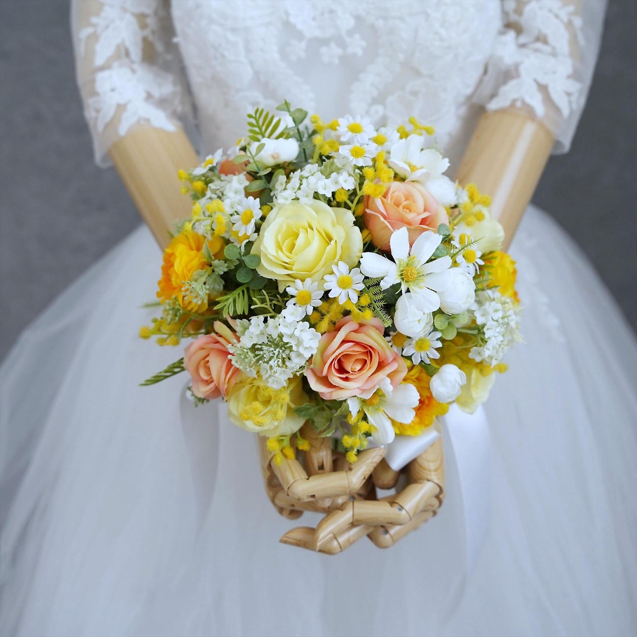 黄色のお花とコスモスのブーケ【結婚式 フワラー アーティフィシャル