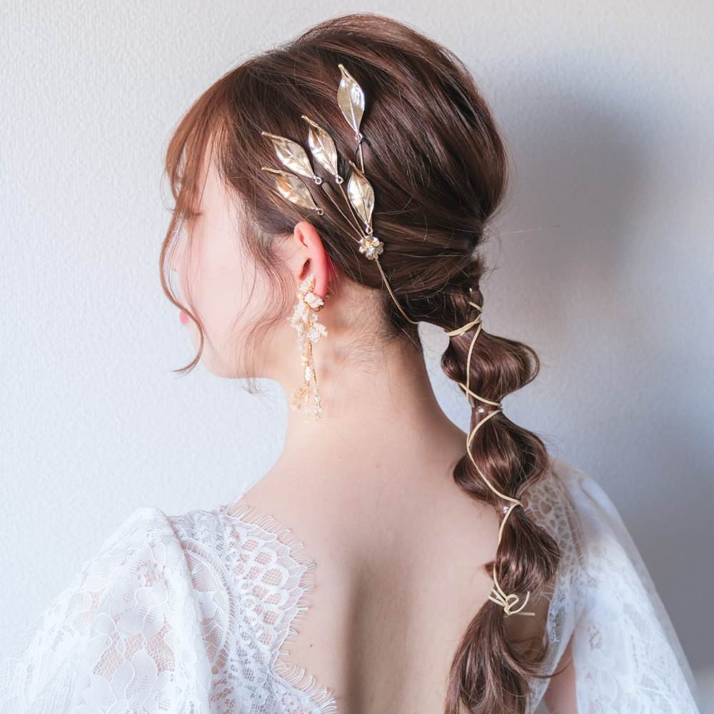 【イヤリング付き】 ブライダルヘッドドレス ホーンクラウン 小枝ヘッドドレス リーフ ゴールド q6 【結婚式　ヘアアクセサリー】