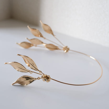 【イヤリング付き】 ブライダルヘッドドレス ホーンクラウン 小枝ヘッドドレス リーフ ゴールド q6 【結婚式 ヘアアクセサリー】