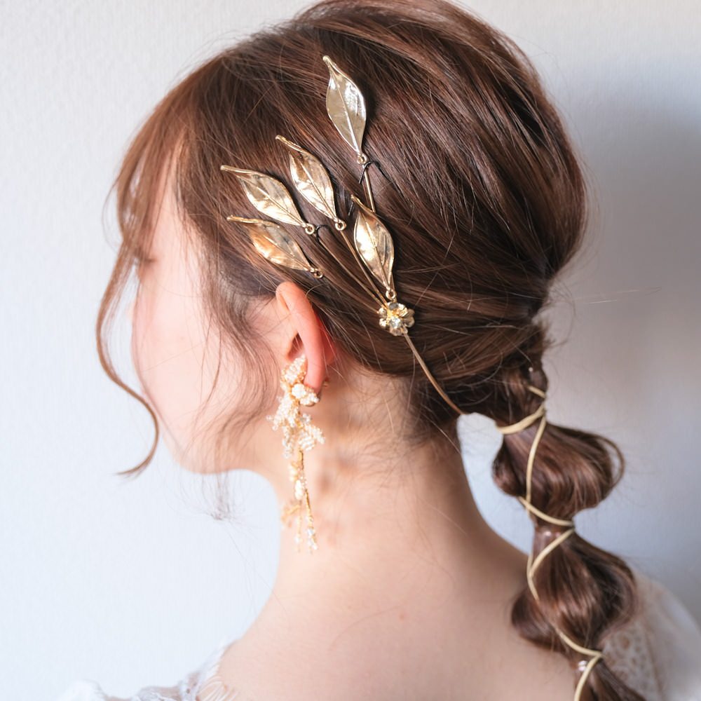 【イヤリング付き】 ブライダルヘッドドレス ホーンクラウン 小枝ヘッドドレス リーフ ゴールド q6 【結婚式 ヘアアクセサリー】