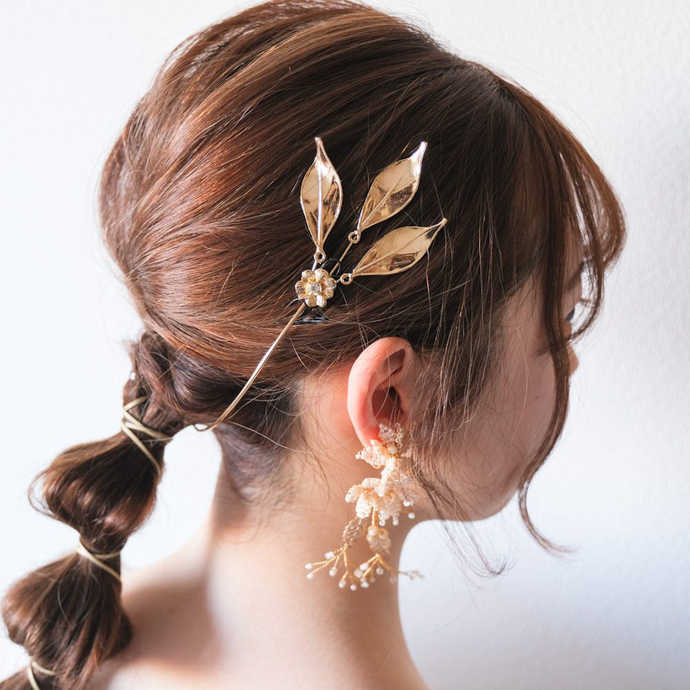 【イヤリング付き】 ブライダルヘッドドレス ホーンクラウン 小枝ヘッドドレス リーフ ゴールド q6 【結婚式　ヘアアクセサリー】