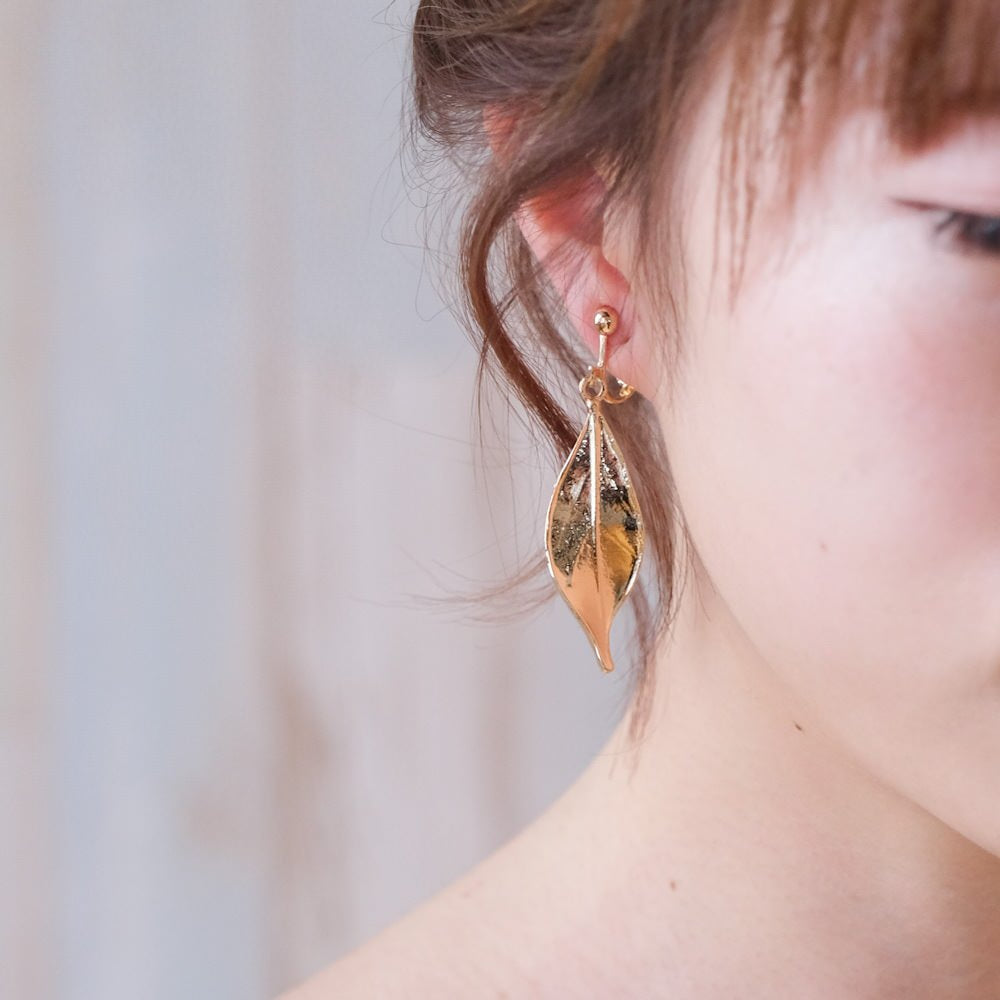 【イヤリング付き】 ブライダルヘッドドレス ホーンクラウン 小枝ヘッドドレス リーフ ゴールド q6 【結婚式 ヘアアクセサリー】