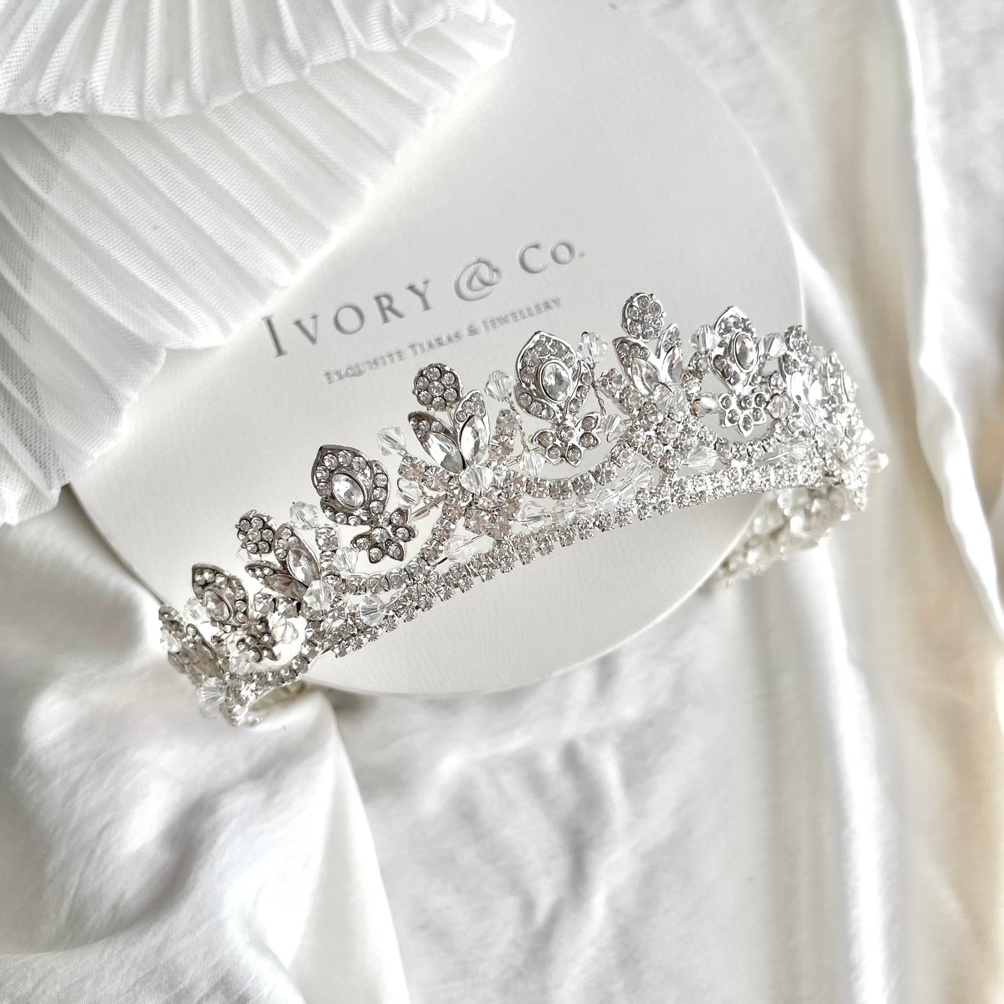 【レンタル3泊4日】アイボリーアンドコー アレクサンドラ ティアラ(Ivory&Co./Alexandra tiara)【結婚式 ヘアアクセサリー レンタル】