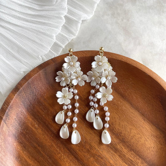 fun フラワーチェーンウェディングピアス【結婚式 ピアス イヤリング】