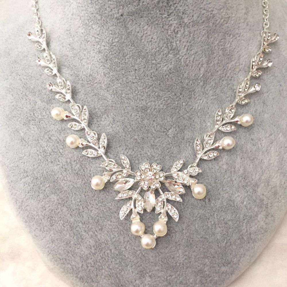 perle silverパールブライダルネックレス&ピアスセット /金属アレルギー対応可能【結婚式 アクセサリーセット】