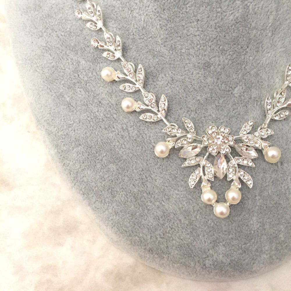 perle silverパールブライダルネックレス&ピアスセット /金属アレルギー対応可能【結婚式 アクセサリーセット】