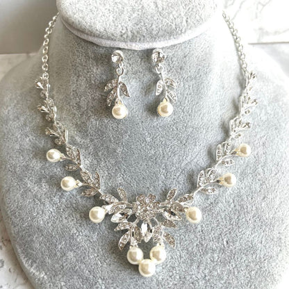 perle silverパールブライダルネックレス&ピアスセット /金属アレルギー対応可能【結婚式 アクセサリーセット】