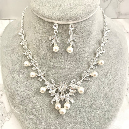 perle silverパールブライダルネックレス&ピアスセット /金属アレルギー対応可能【結婚式 アクセサリーセット】