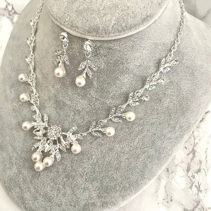 perle silverパールブライダルネックレス&ピアスセット /金属アレルギー対応可能【結婚式 アクセサリーセット】