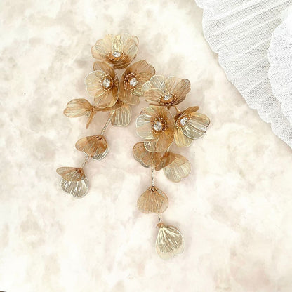 【ピアス】coron ウェディングフラワーピアス【結婚式 ピアス イヤリング】