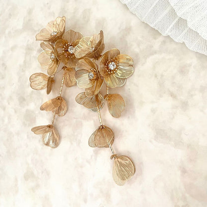 【ピアス】coron ウェディングフラワーピアス【結婚式 ピアス イヤリング】