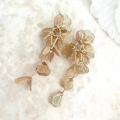 【ピアス】coron ウェディングフラワーピアス【結婚式 ピアス イヤリング】