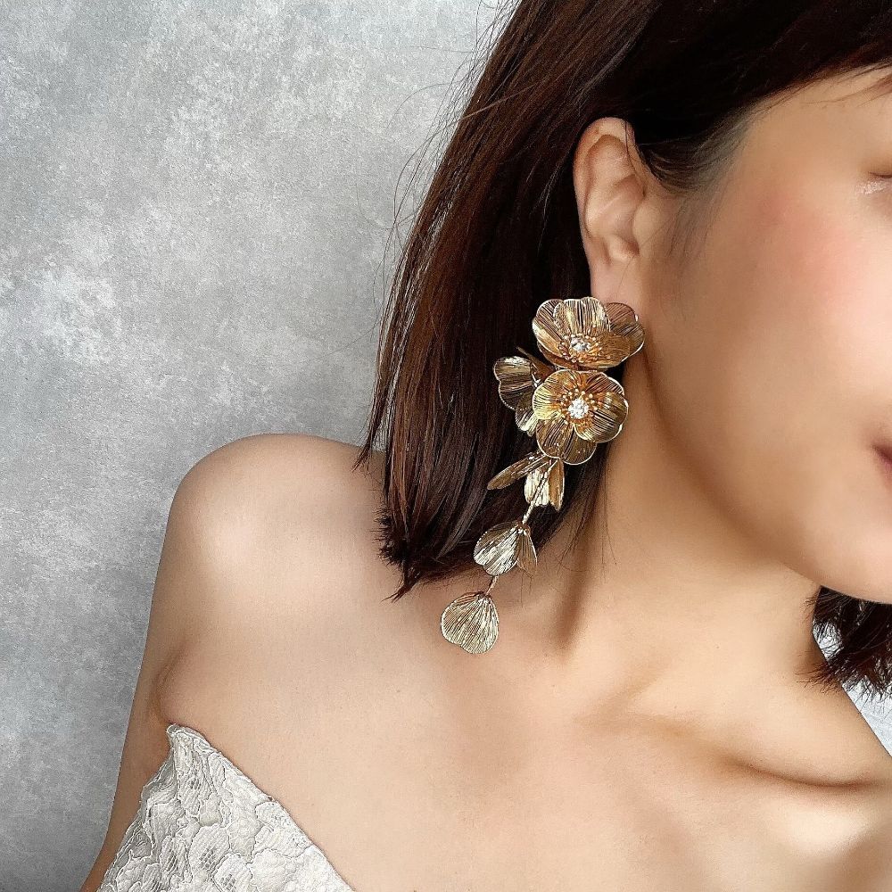 【ピアス】coron ウェディングフラワーピアス【結婚式 ピアス イヤリング】