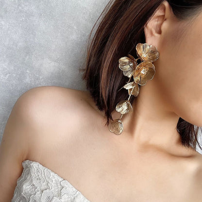 【ピアス】coron ウェディングフラワーピアス【結婚式 ピアス イヤリング】