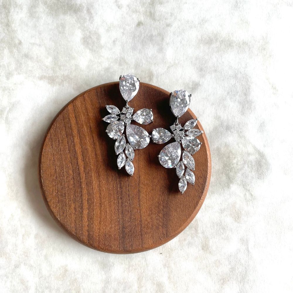 【ピアス】rira ブラダイルジルコニアピアス【結婚式 ピアス イヤリング】