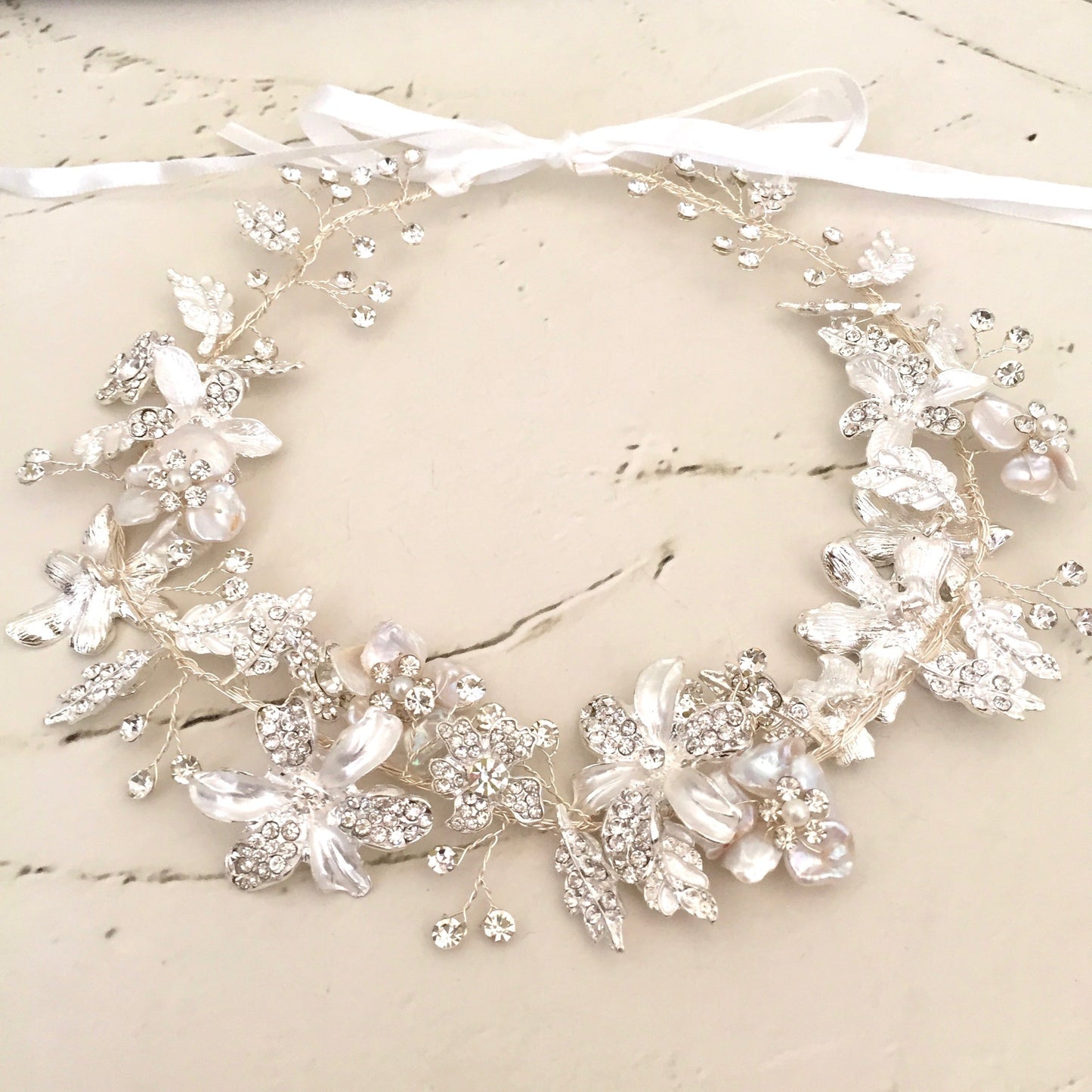 【ヘッドドレス】pearl silver リボンカチューシャ【結婚式 ヘアアクセサリー】