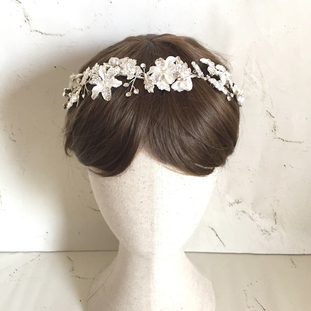 【ヘッドドレス】pearl silver リボンカチューシャ【結婚式 ヘアアクセサリー】