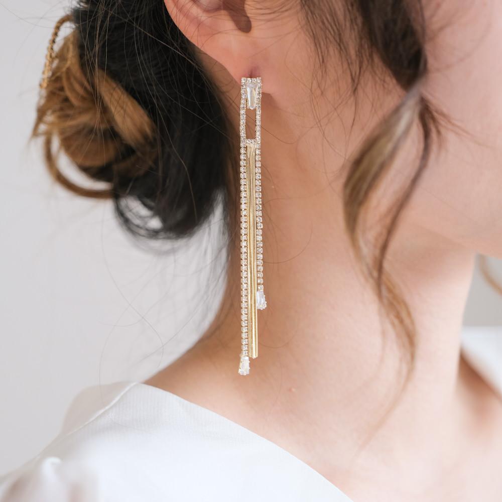 【ピアス】ブライダルピアス ラインピアス ビジュー ゴールド q9 【結婚式 ピアス イヤリング】