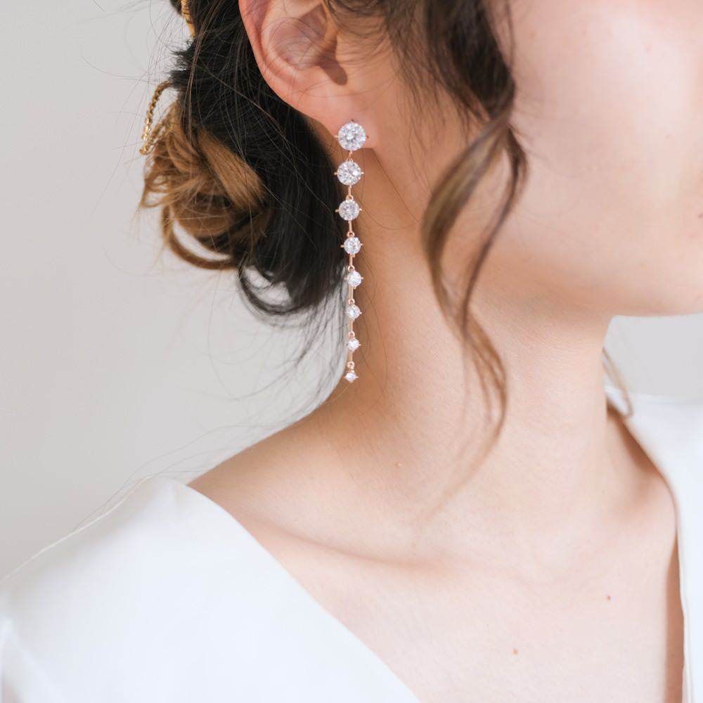 【ピアス】ブライダルピアス ジルコニア ラインピアス ゴールド q11 【結婚式 ピアス イヤリング】