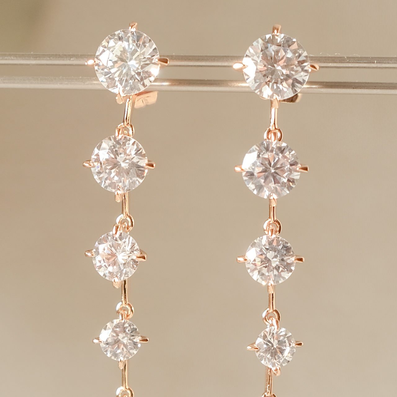 【ピアス】ブライダルピアス ジルコニア ラインピアス ゴールド q11 【結婚式 ピアス イヤリング】