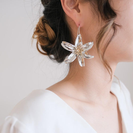 【ピアス】ブライダルピアス アンティークフラワーピアス シルバーゴールド q15 【結婚式 ピアス イヤリング】