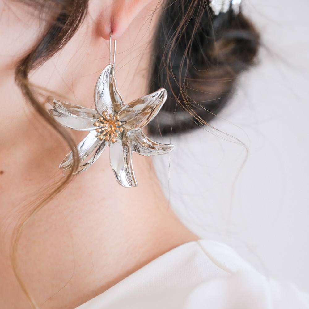 【ピアス】ブライダルピアス アンティークフラワーピアス シルバーゴールド q15 【結婚式 ピアス イヤリング】