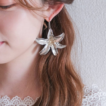 【ピアス】ブライダルピアス アンティークフラワーピアス シルバーゴールド q15 【結婚式 ピアス イヤリング】